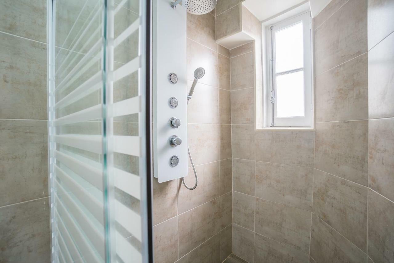 Mouraria 2 Bedroom Apartment リスボン エクステリア 写真