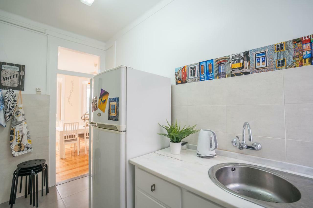 Mouraria 2 Bedroom Apartment リスボン エクステリア 写真